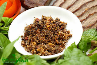 Muối kiến vàng đặc sản Gia Lai