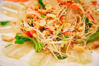Gỏi cá đục – món ăn nên thử khi đến Hà Tĩnh